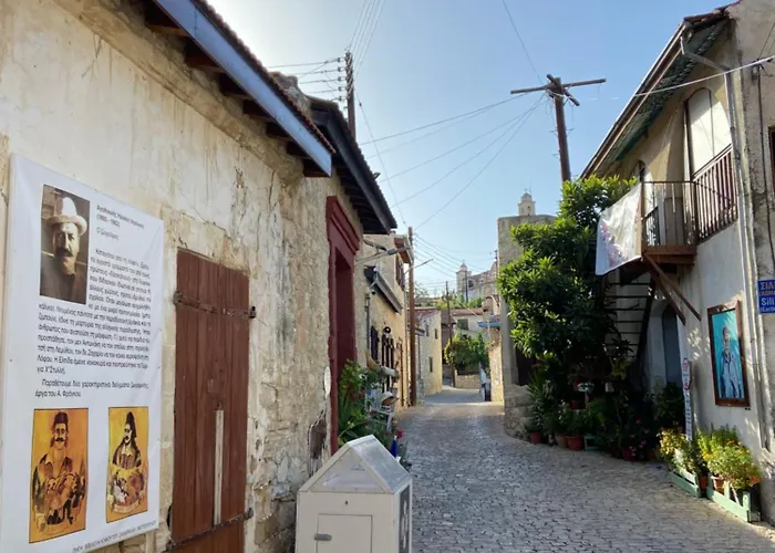 Lofitiko Semesterbostad *